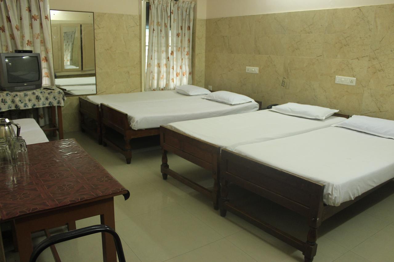 Hotel Sukhvas Thiruvananthapuram Zewnętrze zdjęcie
