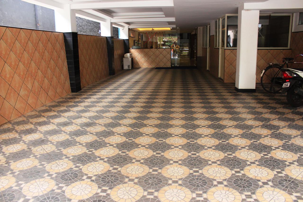 Hotel Sukhvas Thiruvananthapuram Zewnętrze zdjęcie